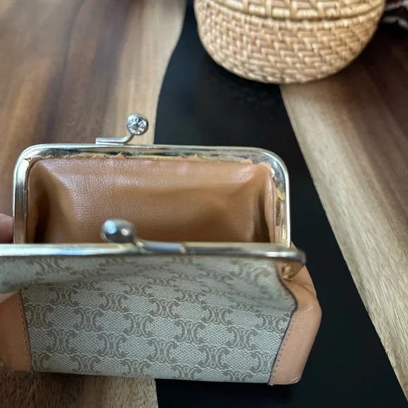 Vintage Celine Macadam Kiss Lock Coin Pouch Wallet Purse - Picture 3 of 4